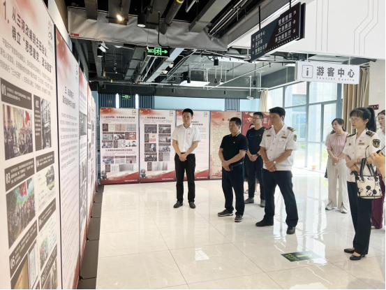 體味“光影里的清風廉政”——黨建聯(lián)盟單位七·一主題活動有新意